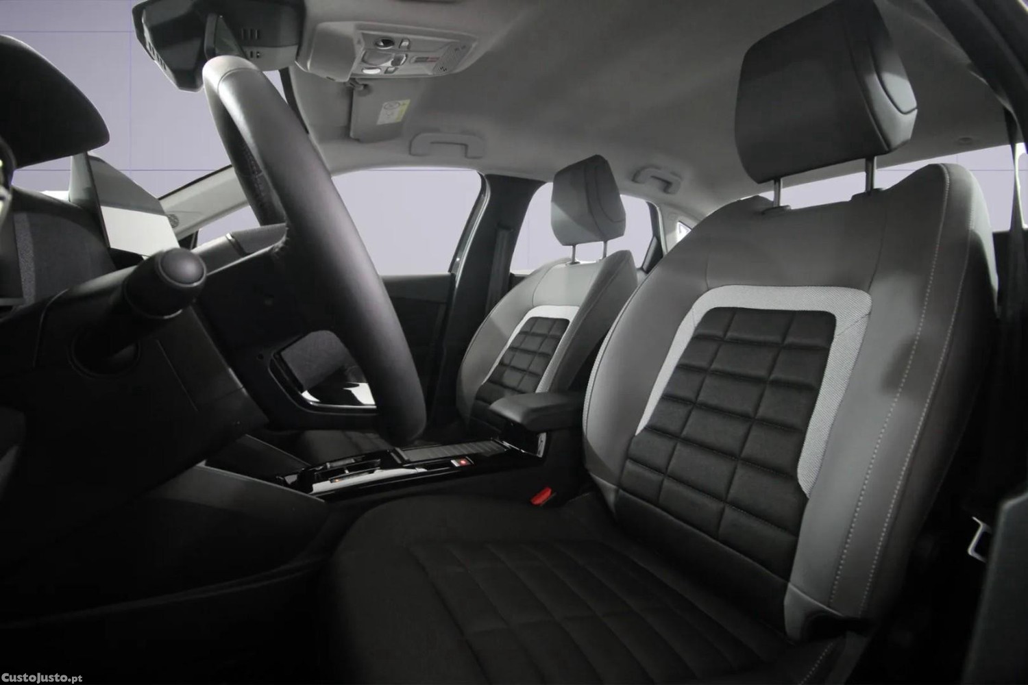Citroën e-C4 136 PLUS — fotografia 8