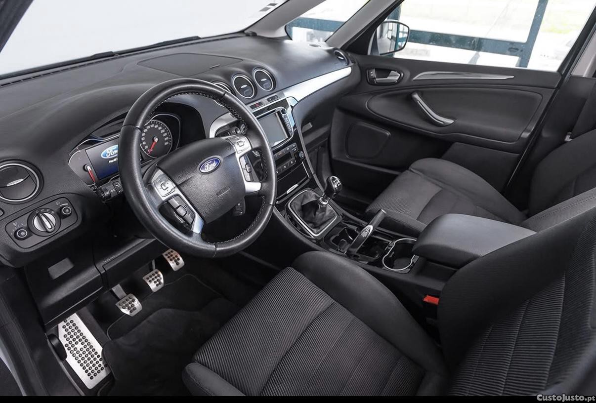 Ford S-Max Titanium — fotografia 4