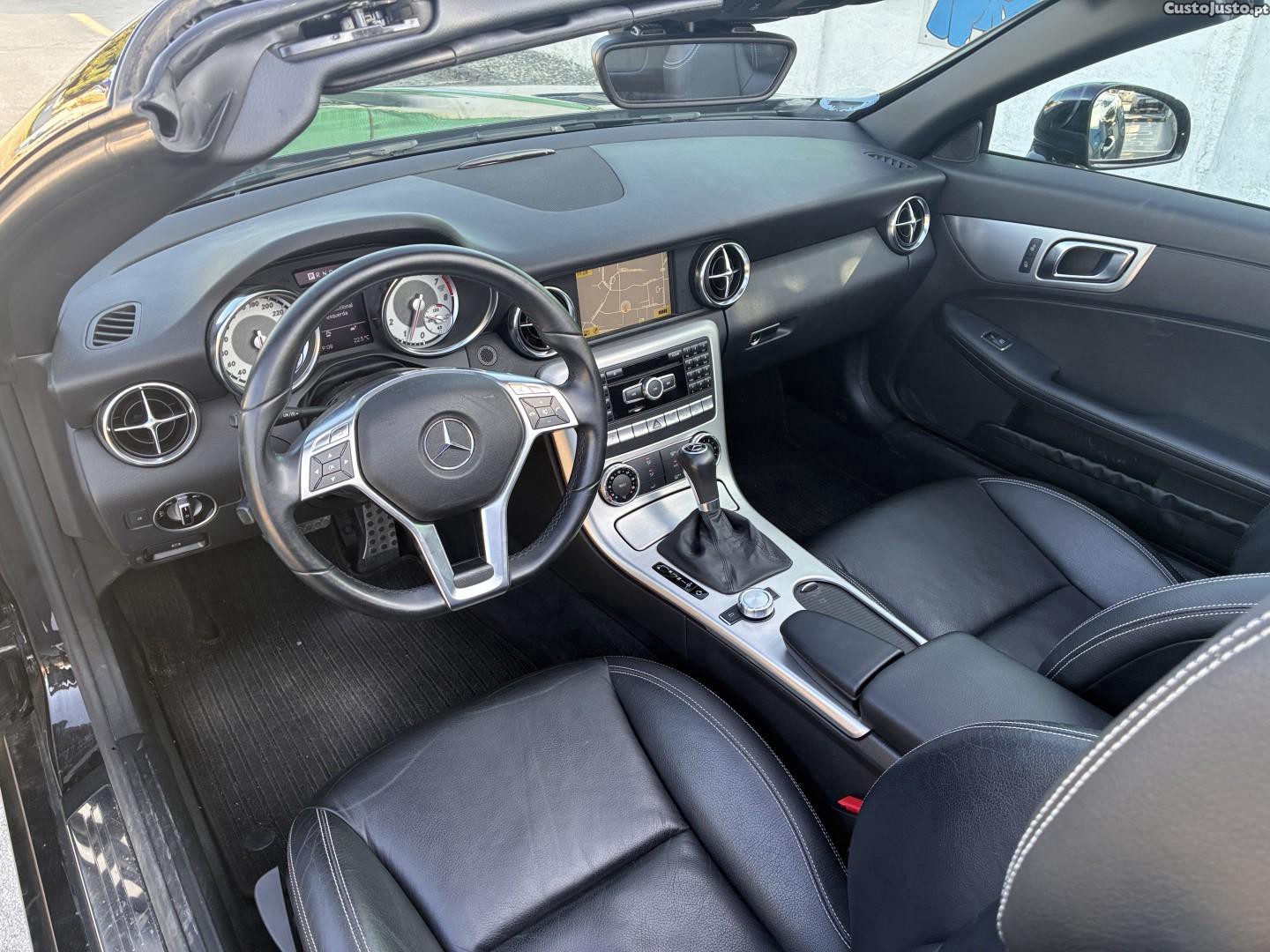Mercedes-Benz SLK 200 BlueEFFICIENCY 7G-TRONIC Edition 1 — fotografia 18