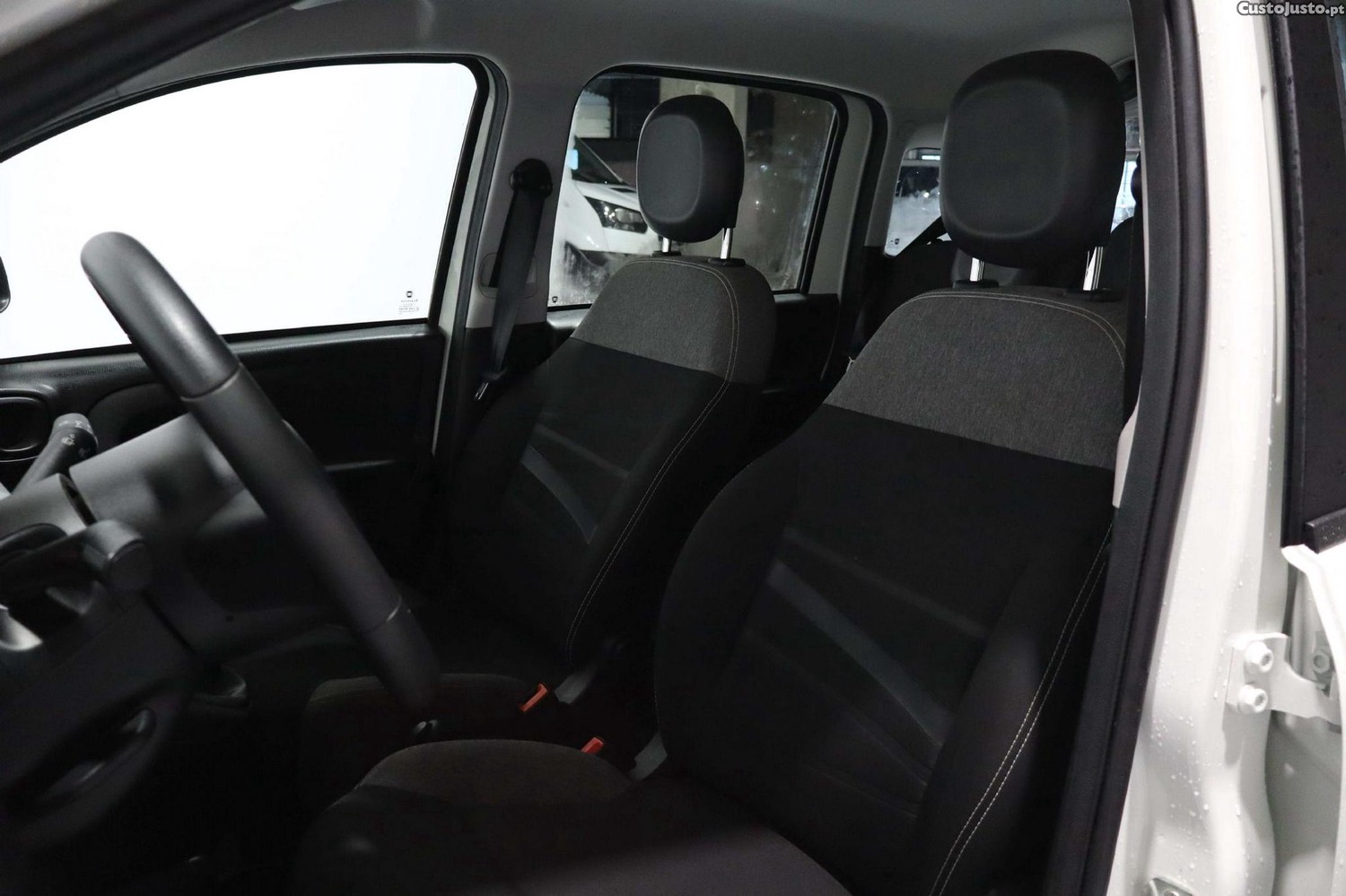 Fiat Panda 1.0 Hybrid City Life — fotografia 3