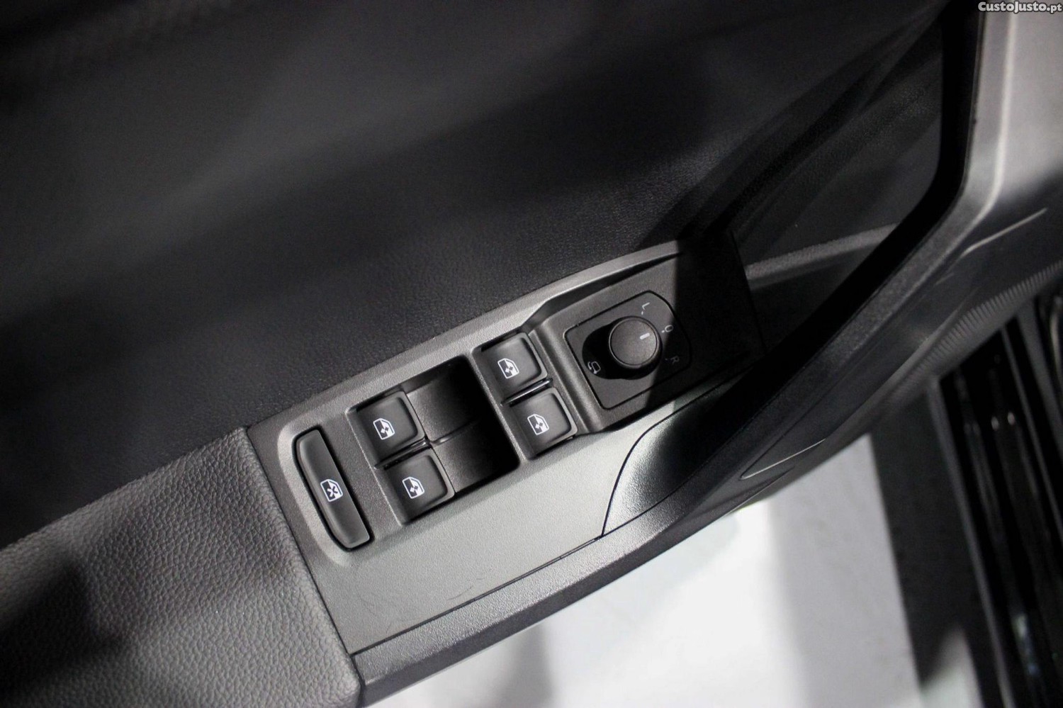 SEAT Ibiza 1.0 TSI Style DSG — fotografia 20