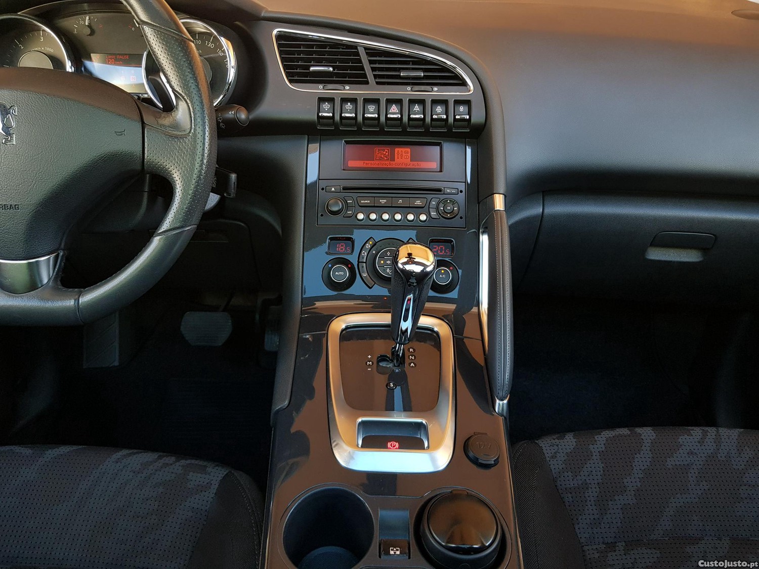 Peugeot 3008 1.6 HDi 110cv Automático — fotografia 13