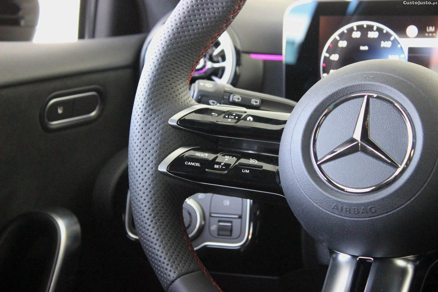 Mercedes-Benz A 180 d — fotografia 17