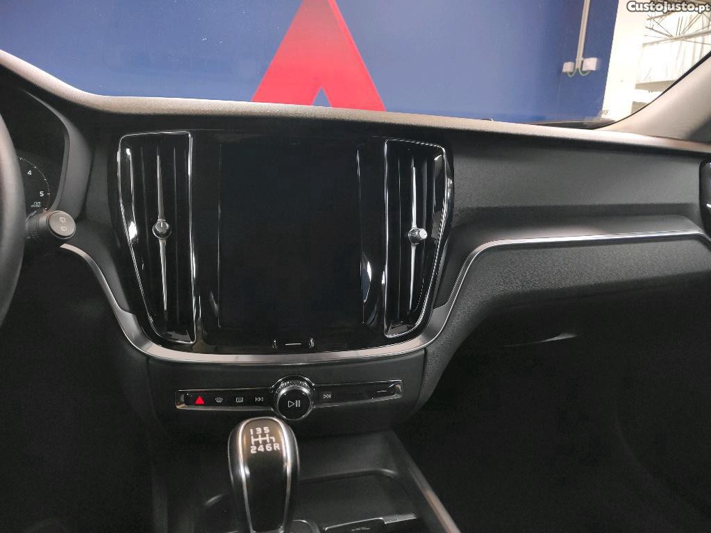 Volvo V60 2.0 D3 Momentum Plus 150cv — fotografia 14