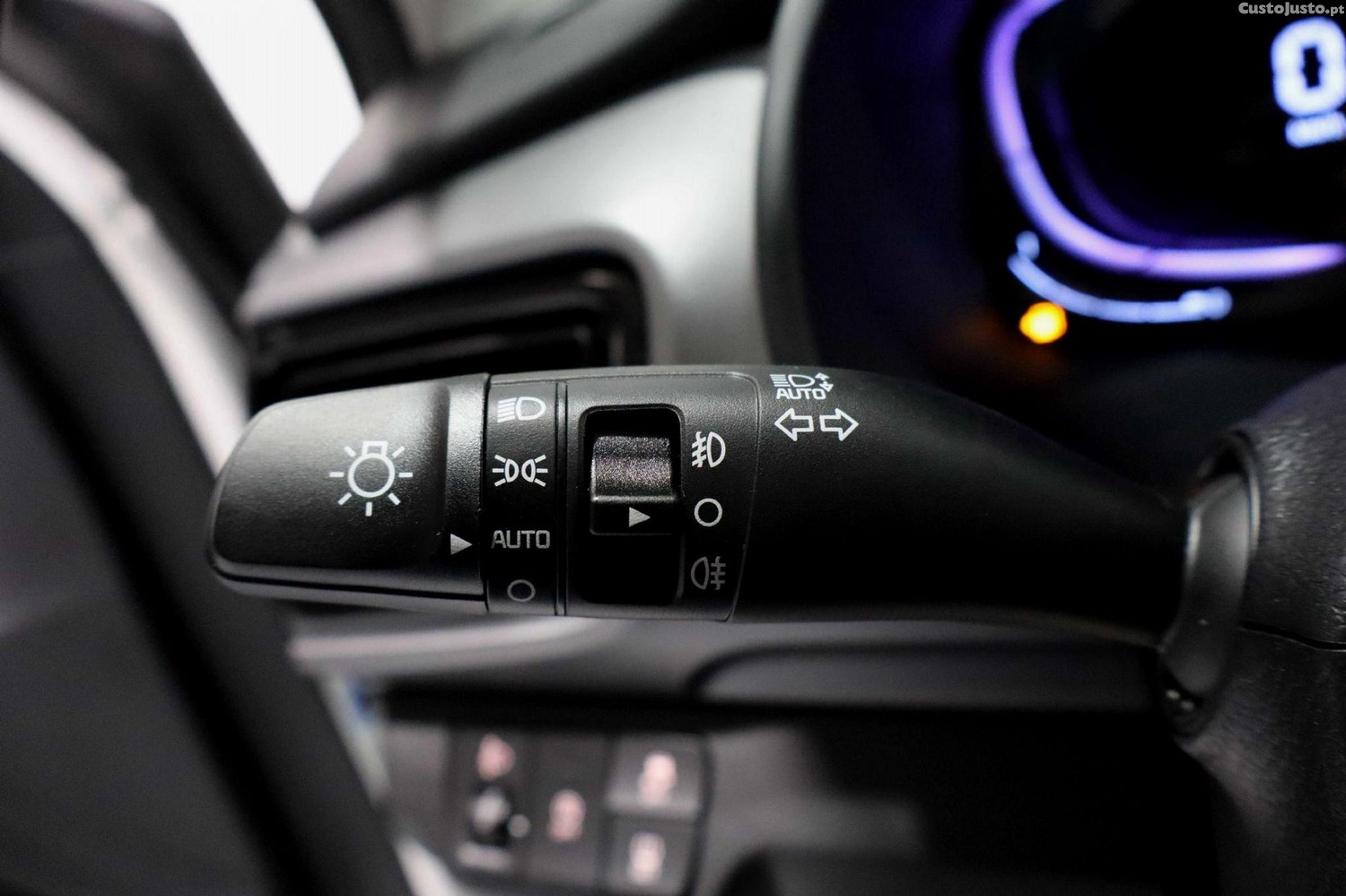 Kia Stonic 1.0 T-GDI Drive — fotografia 13