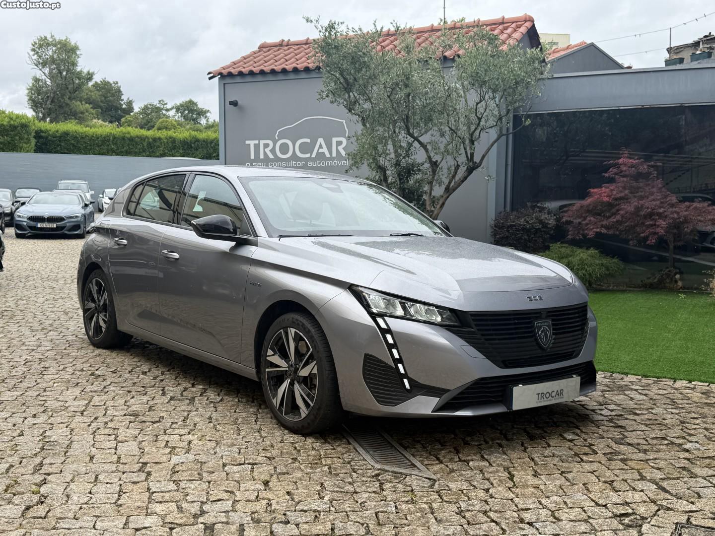 Peugeot 308 1.6 Hybrid Allure Pack e-EAT8 — fotografia 24