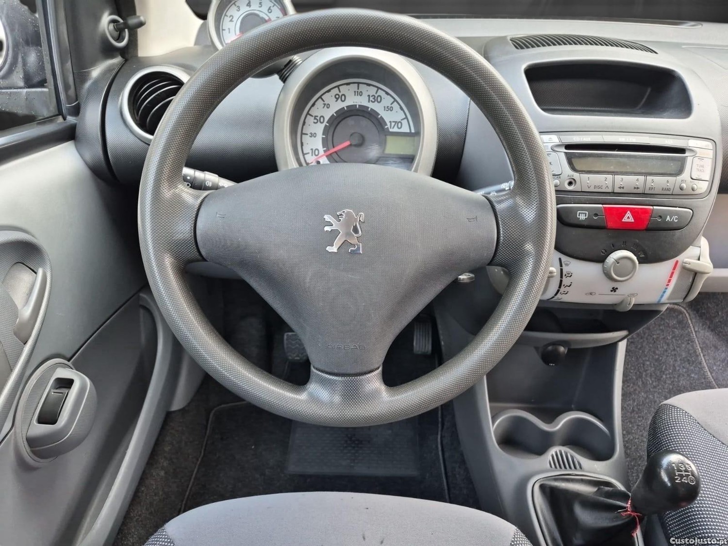 Peugeot 107 1.0 Urban — fotografia 8