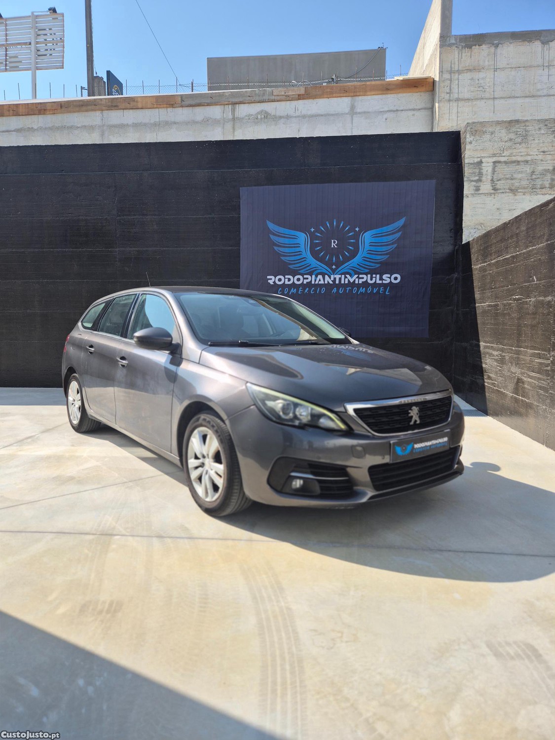 Peugeot 308 1.5 hdi EAT8 — fotografia 4