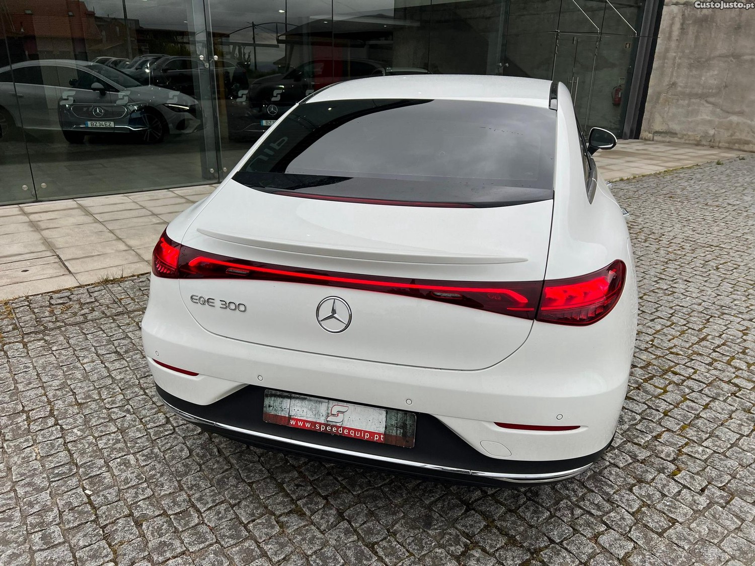 Mercedes-Benz EQE Edition — fotografia 11