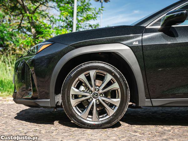 Lexus NX 250h Sport — fotografia 16