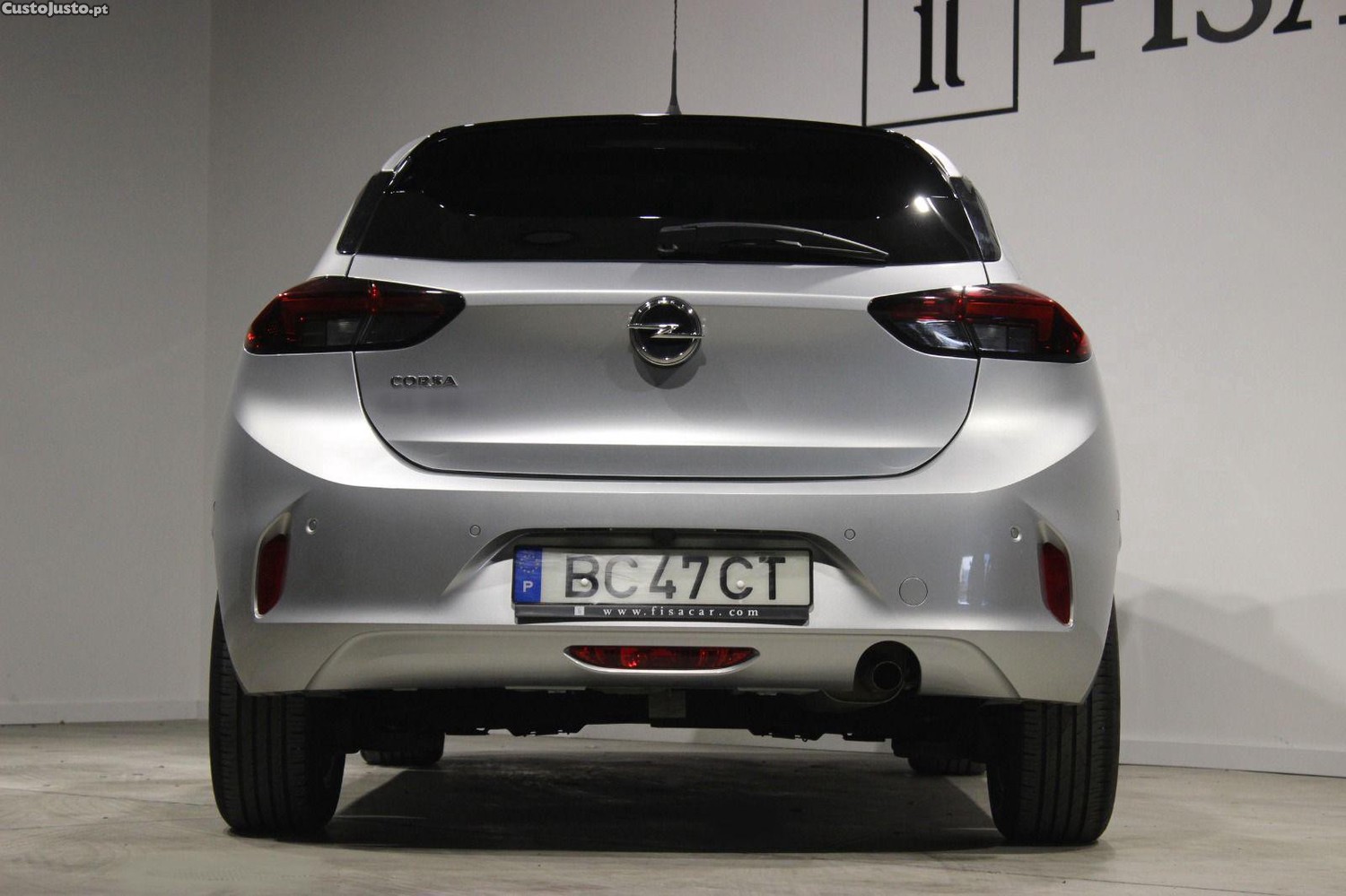 Opel Corsa 1.2 T Elegance — fotografia 24