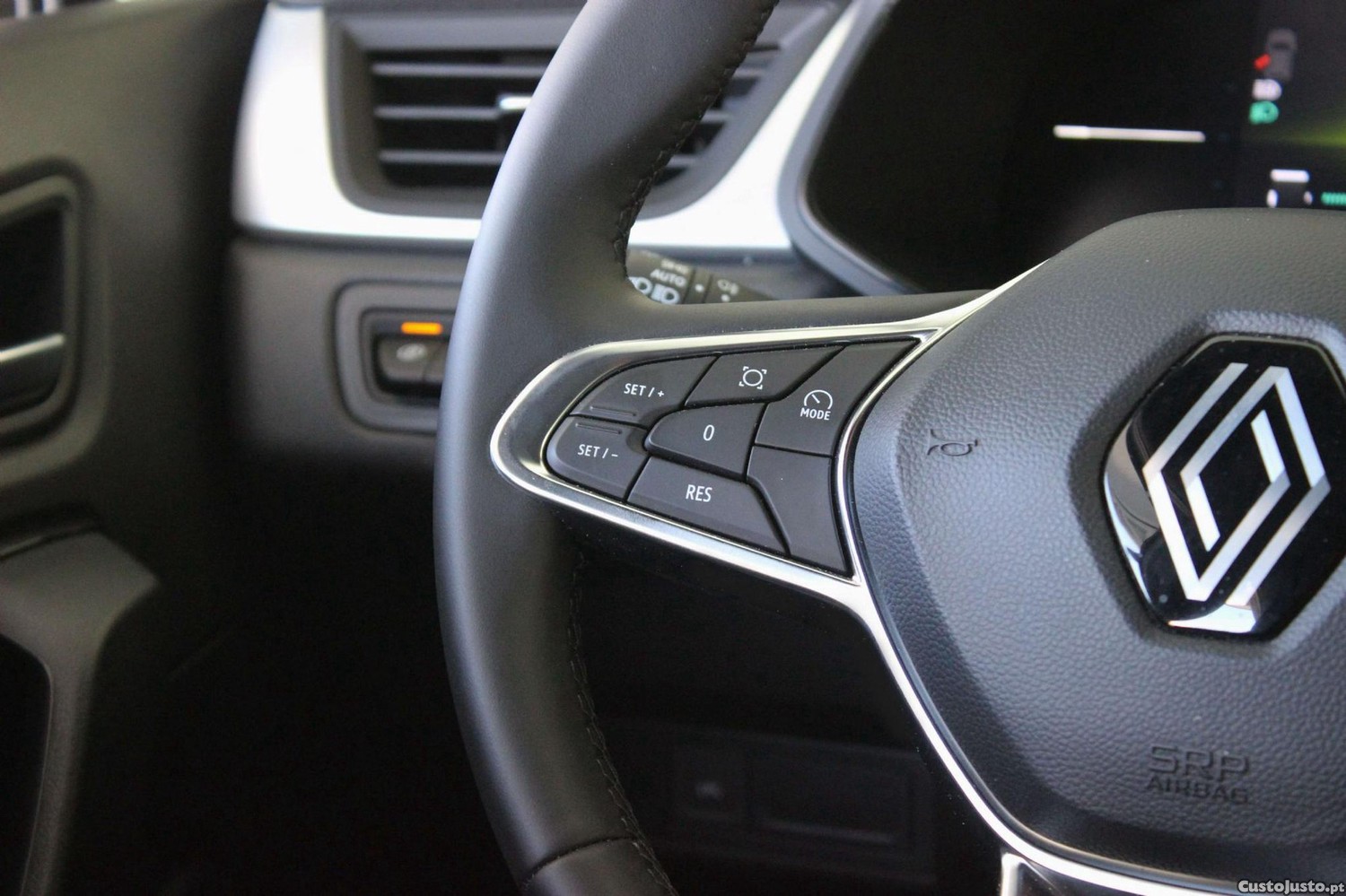 Renault Captur 1.0 TCe Evolution Bi-Fuel — fotografia 16