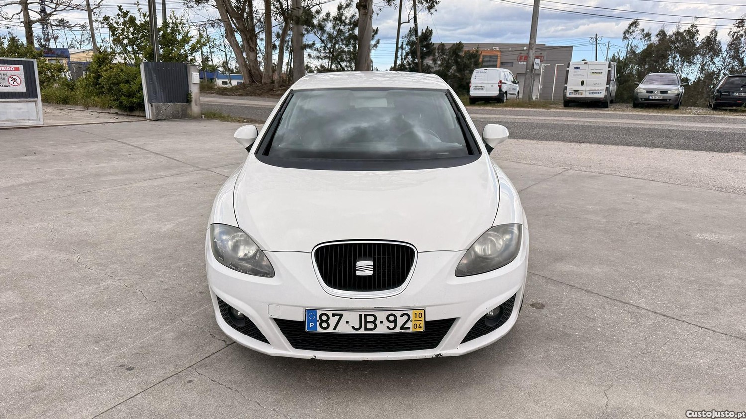 SEAT Leon 1.6 TDI de 2010 — fotografia 18
