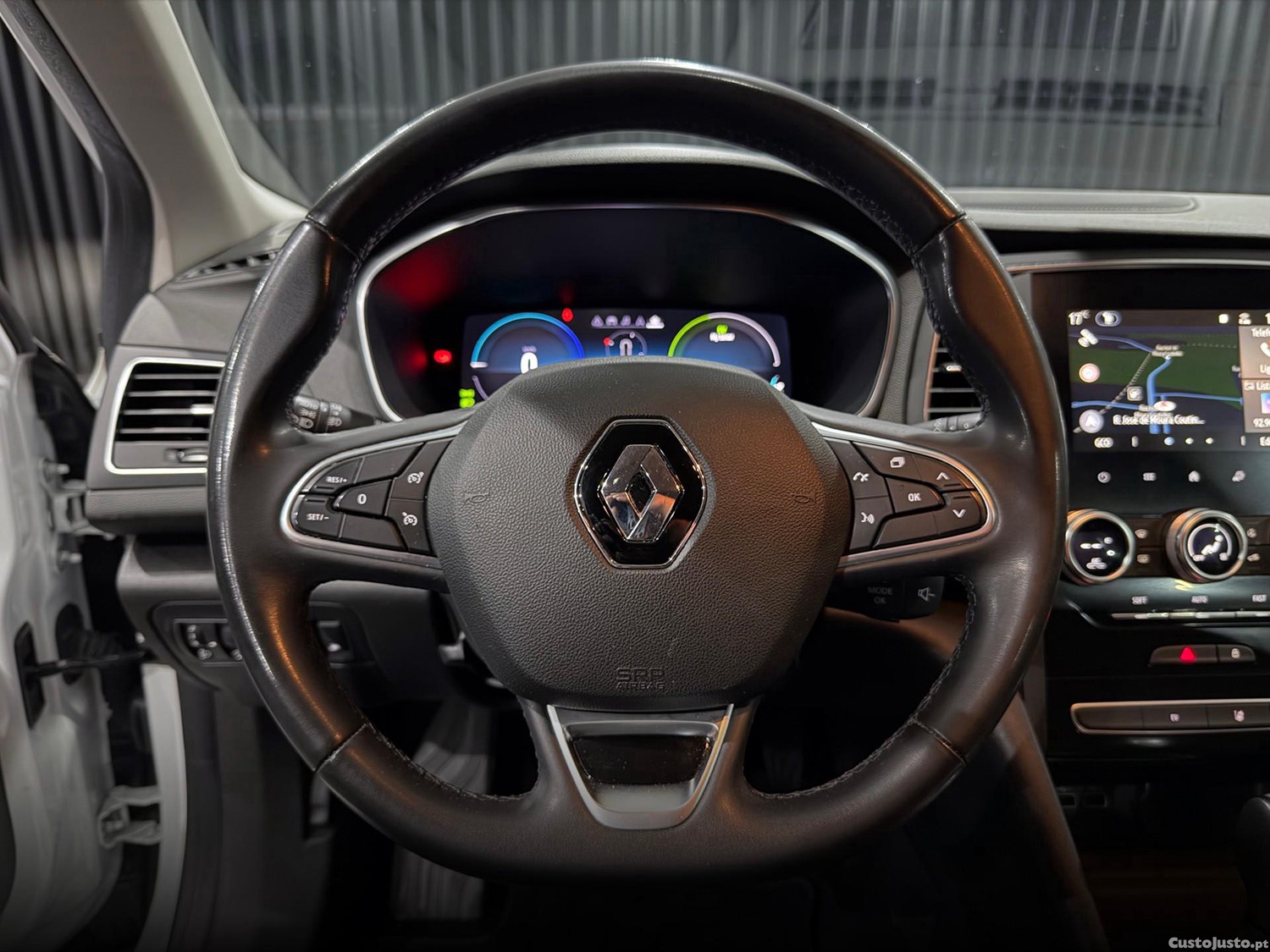 Renault Mégane E-Tech Plug-in Hybrid 160 EQUILIBRE — fotografia 8
