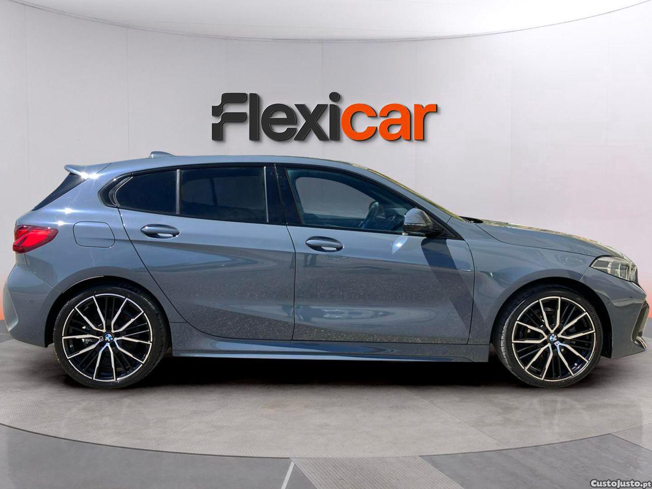 BMW 118 i Pack Desportivo M Auto — fotografia 13