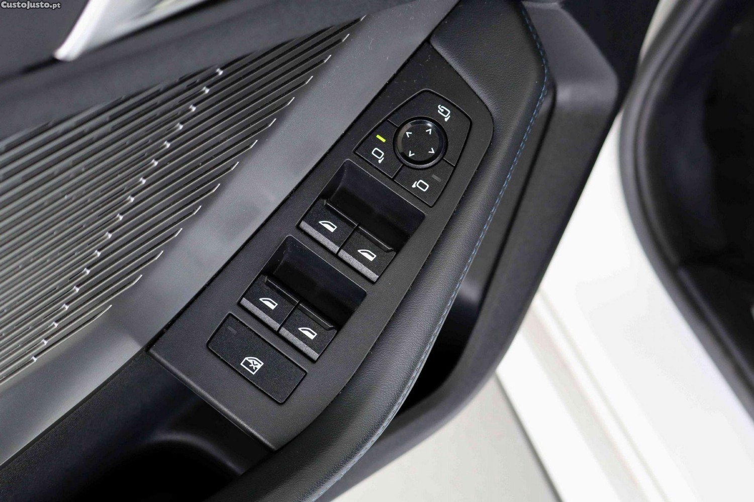BMW 116 Pack Desportivo M — fotografia 15