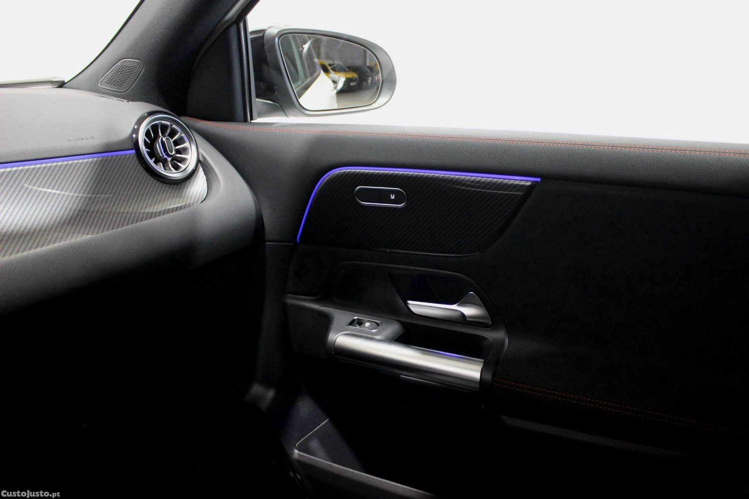 Mercedes-Benz GLA 180 d AMG Line — fotografia 11