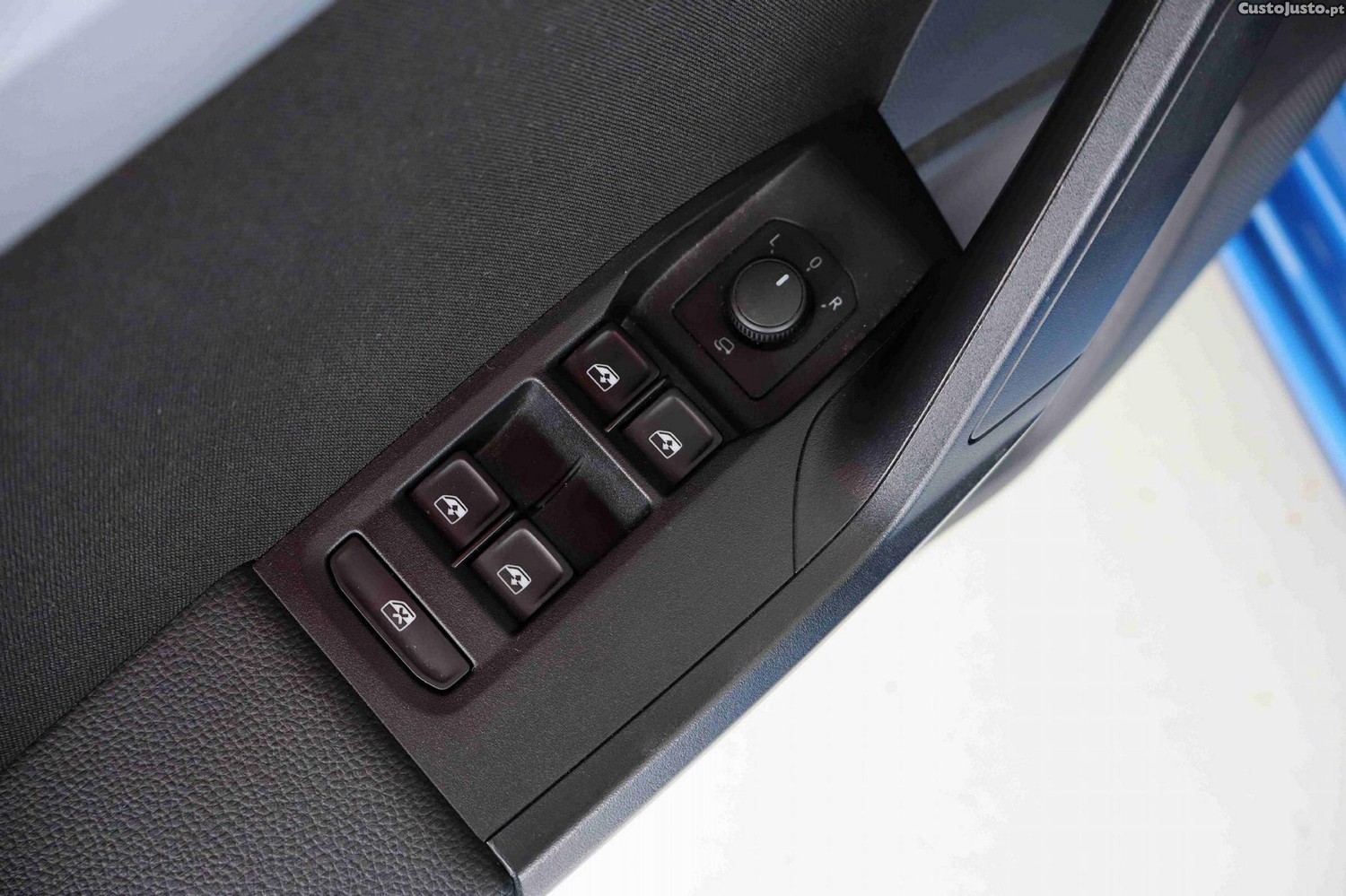 SEAT Ibiza 1.0 TSI FR — fotografia 19
