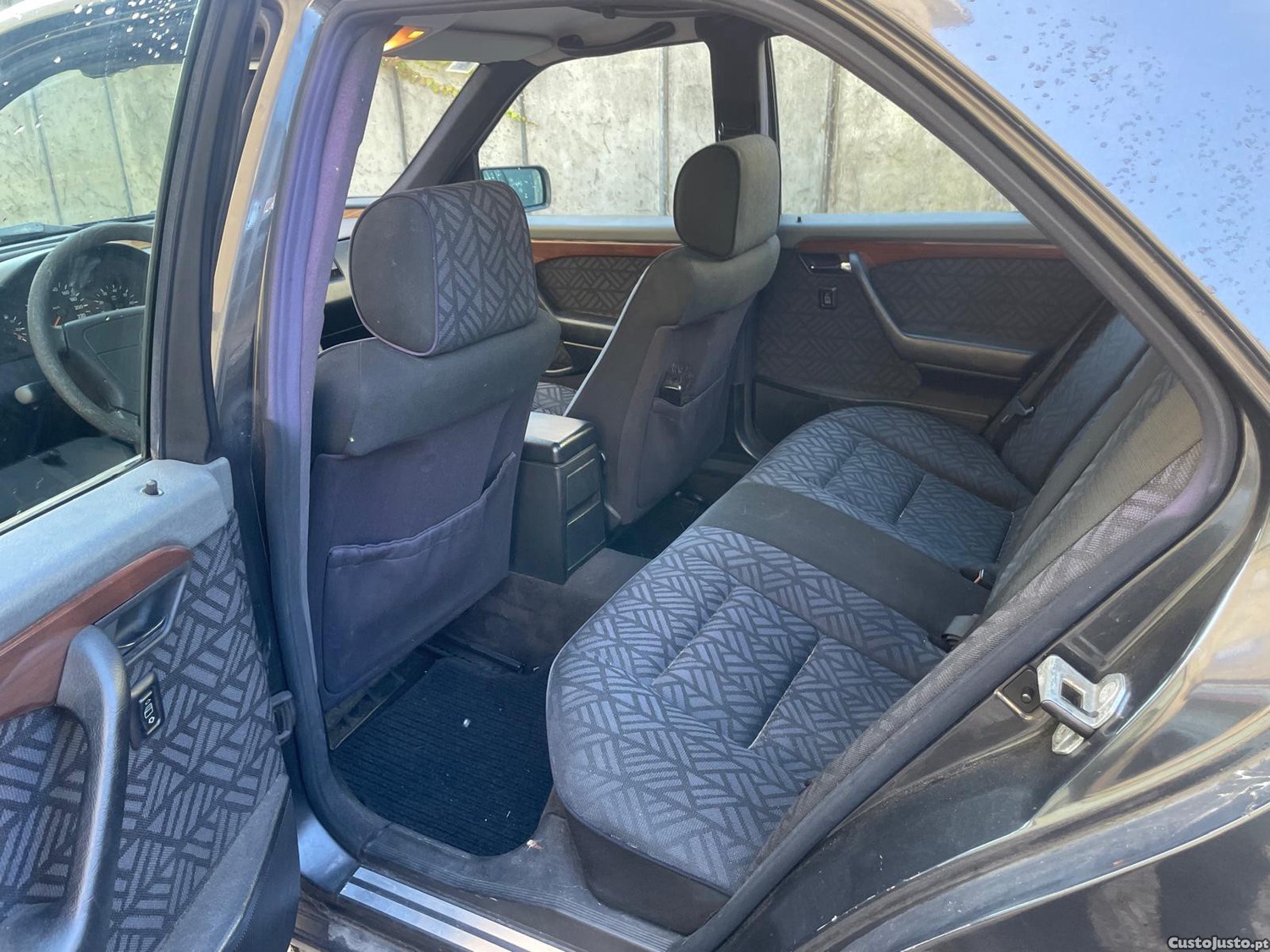 Mercedes-Benz C 180 Elegance — fotografia 5