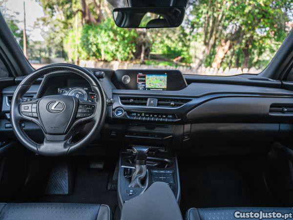 Lexus NX UX 250h Special Edi — fotografia 30