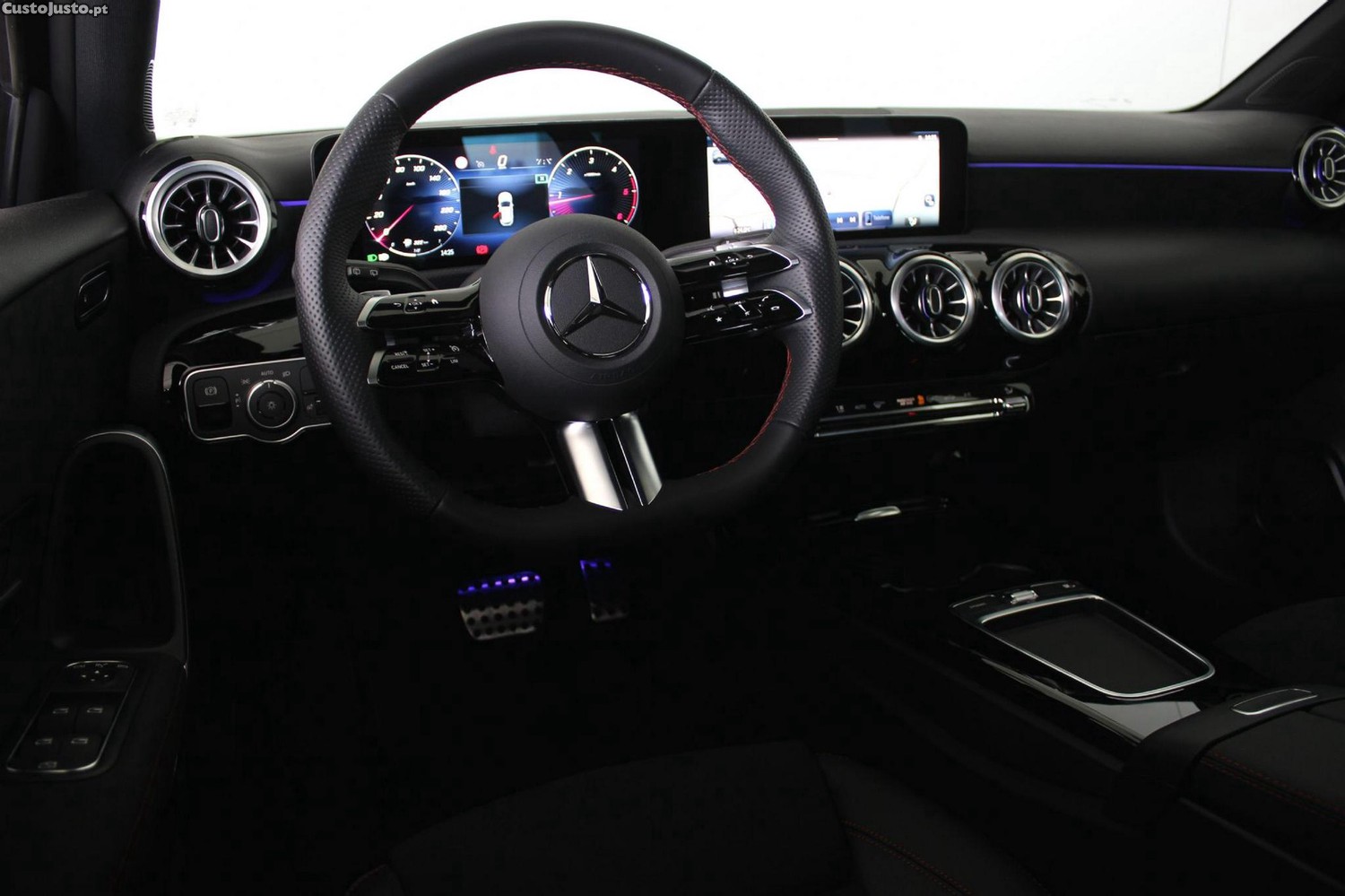 Mercedes-Benz A 180 d — fotografia 10