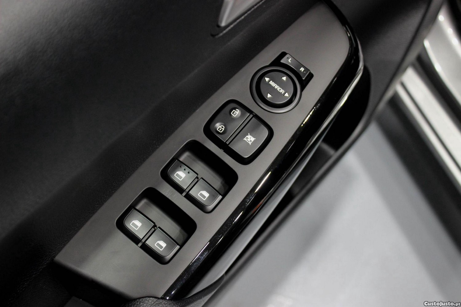 Kia Picanto 1.0 MPi Urban — fotografia 19