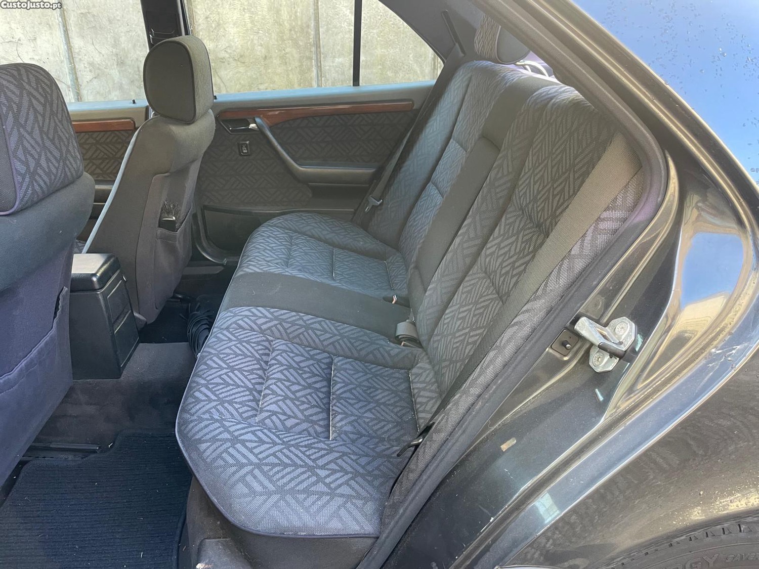 Mercedes-Benz C 180 Elegance — fotografia 3