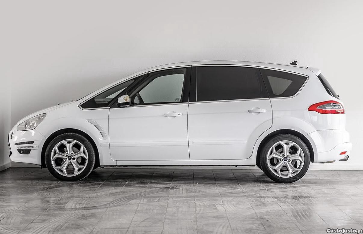 Ford S-Max Titanium — fotografia 10