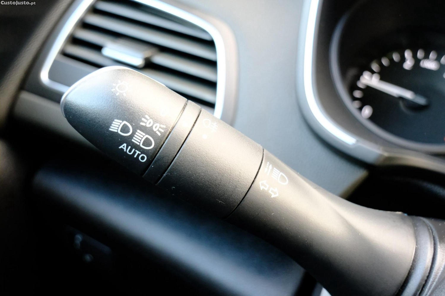 Renault Mégane Sport Tourer 1.5 Blue dCi Limited — fotografia 9