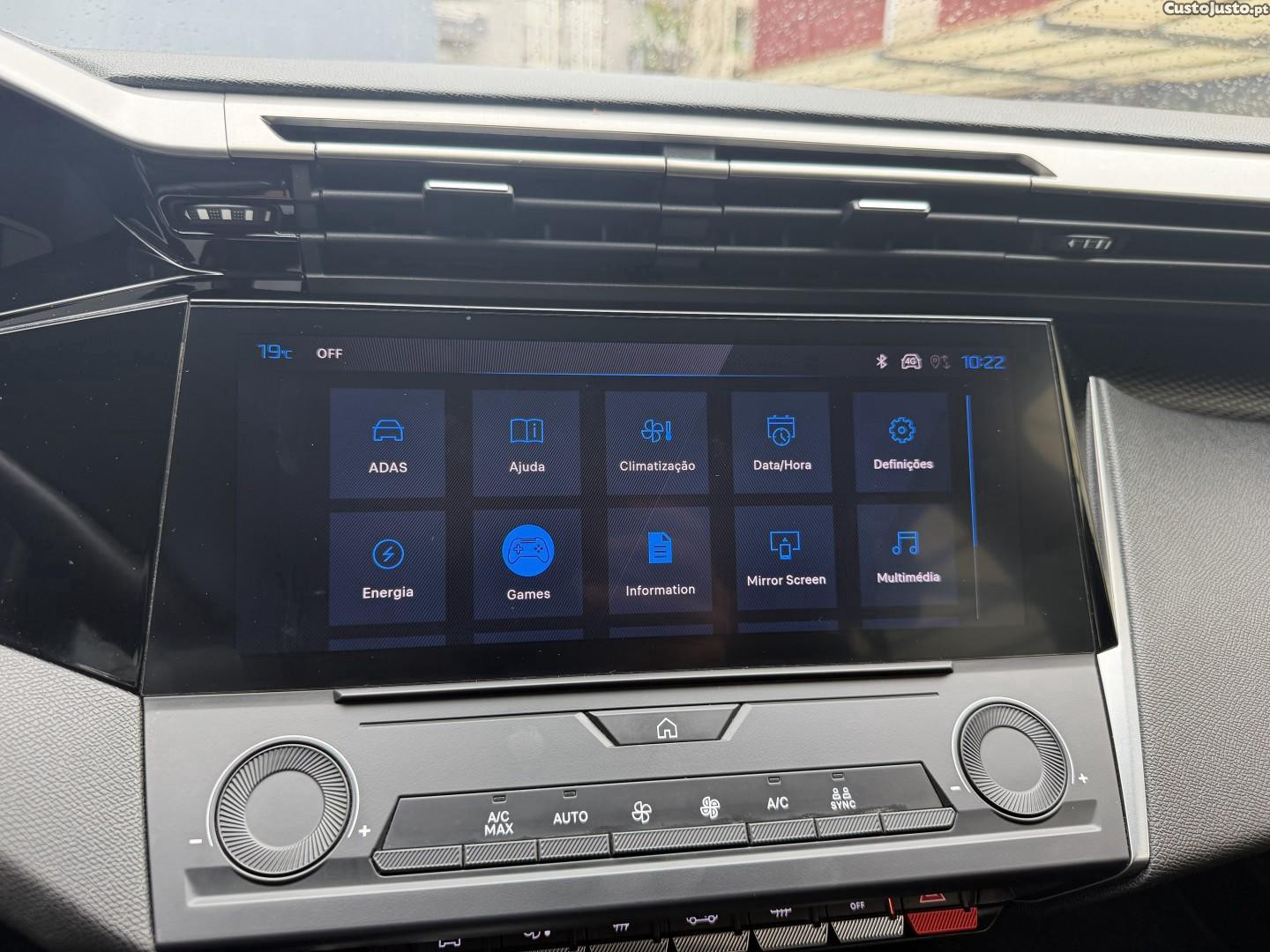 Peugeot 308 1.6 Hybrid Allure Pack e-EAT8 — fotografia 2