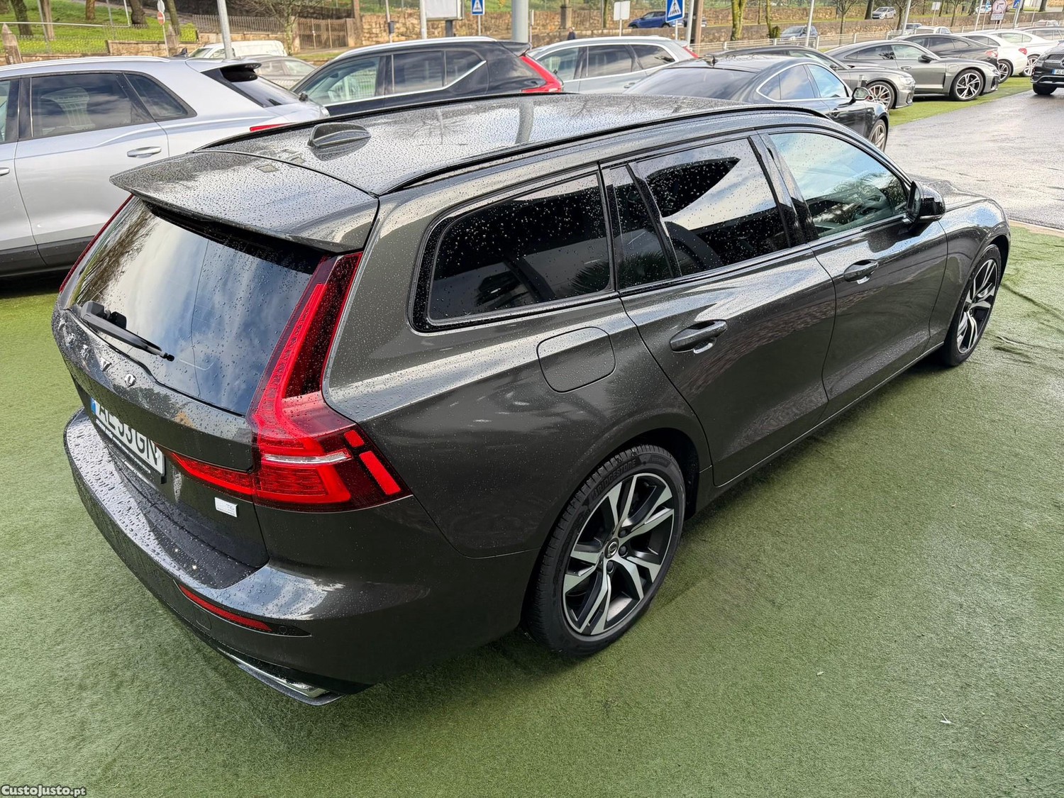 Volvo V60 2.0 T6 AWD TE R-Design — fotografia 19