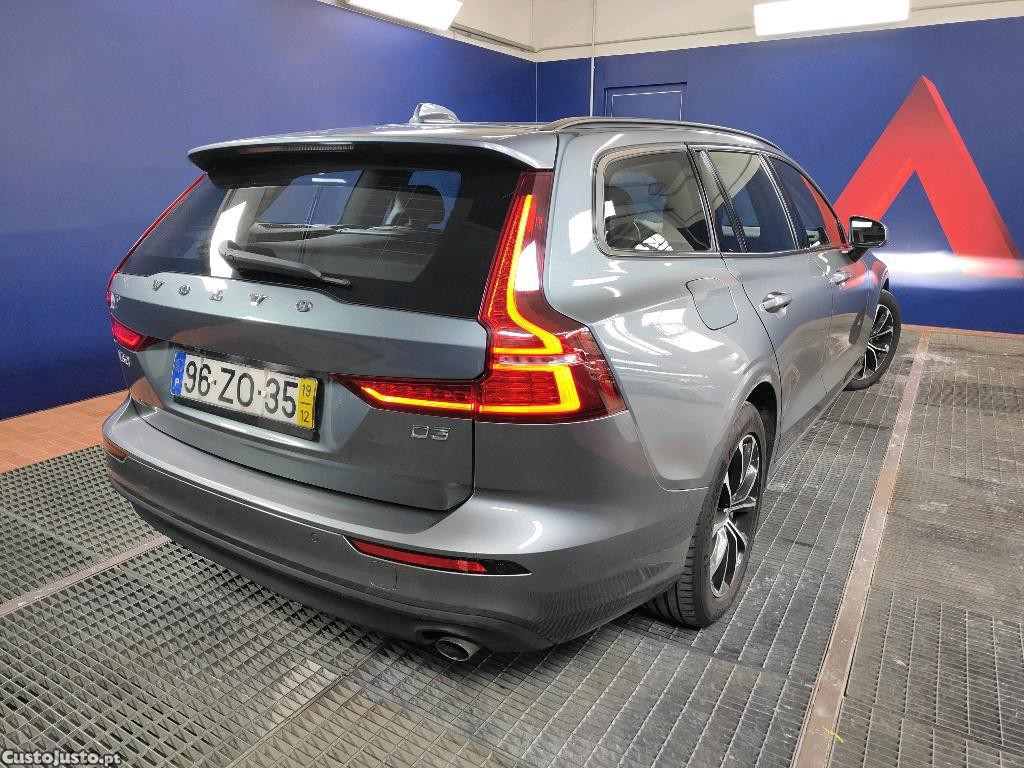 Volvo V60 2.0 D3 Momentum Plus 150cv — fotografia 25