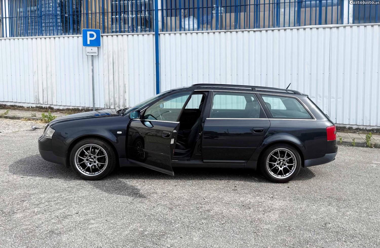 Audi A6 Avant 2.5 TDI — fotografia 2