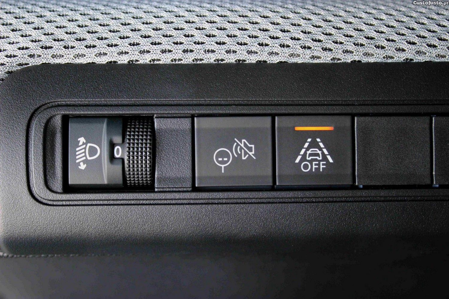 Citroën e-C3 44 kWh Plus — fotografia 18