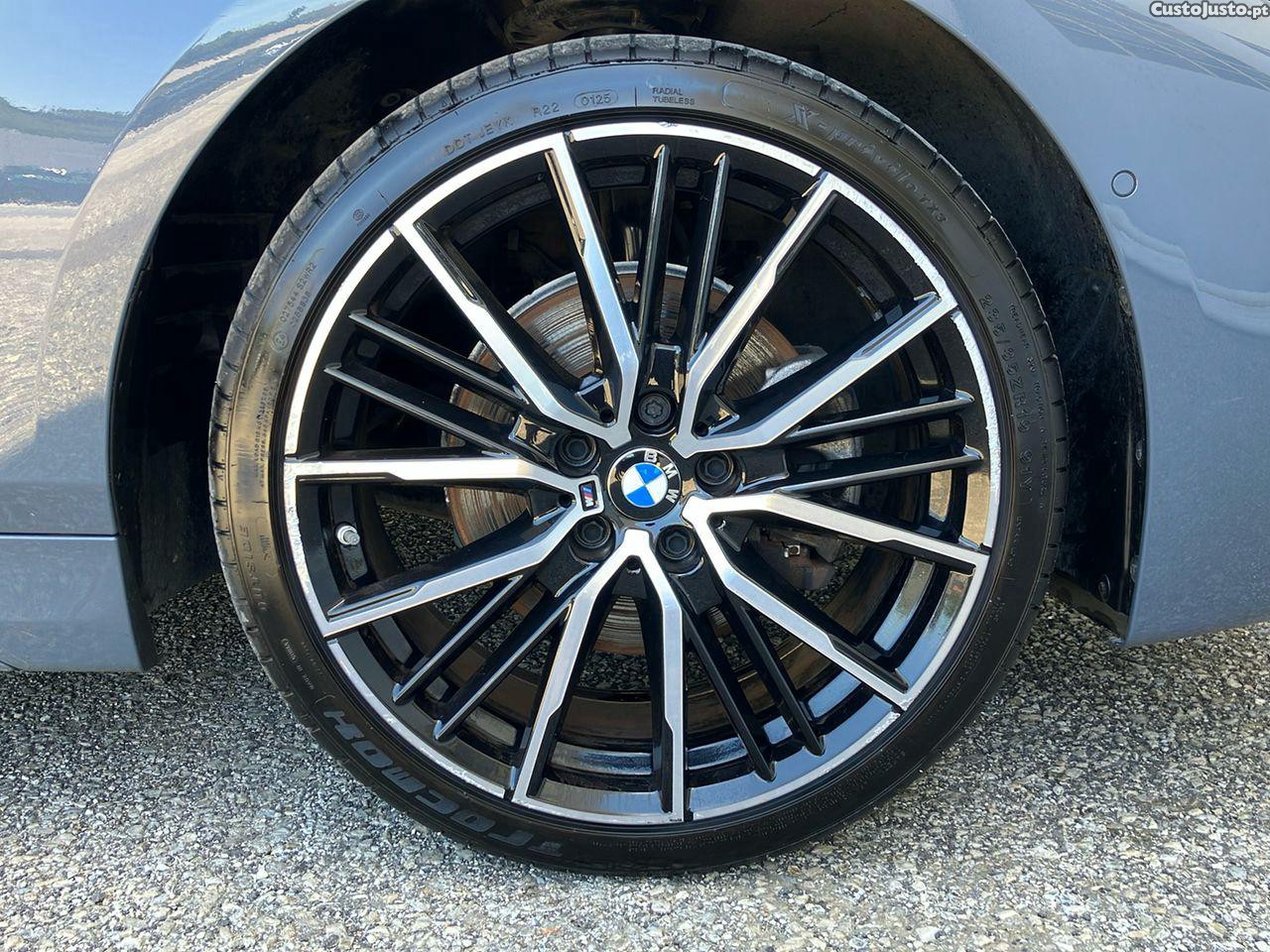 BMW 118 i Pack Desportivo M Auto — fotografia 12