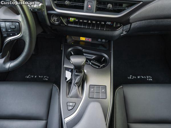 Lexus NX 250h Sport — fotografia 11