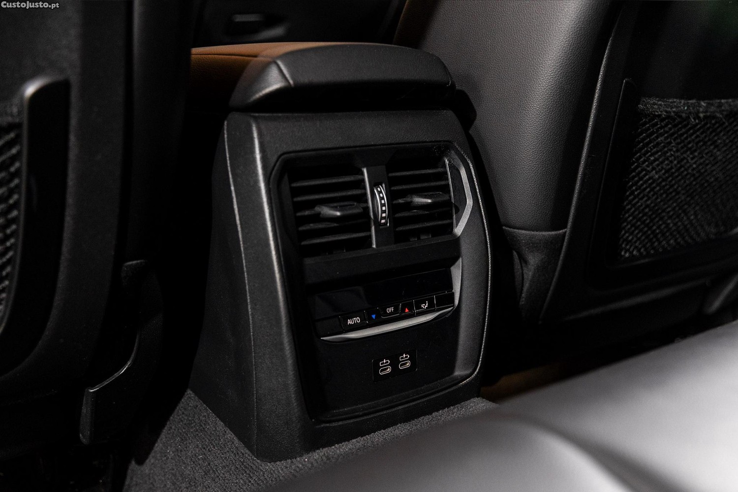 BMW 320 e Line Sport Auto — fotografia 4