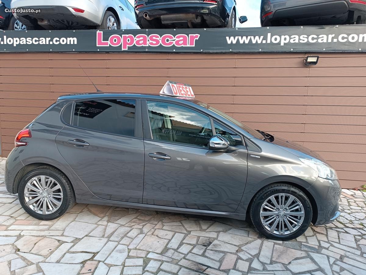 Peugeot 208 1.6 BUEHDI STYLE / GPS / NACIONAL — photo 2