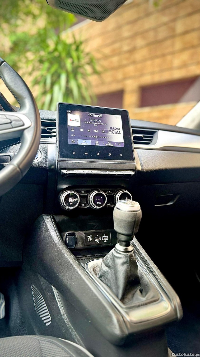 Renault Captur 1.0 TCe Techno — fotografia 4
