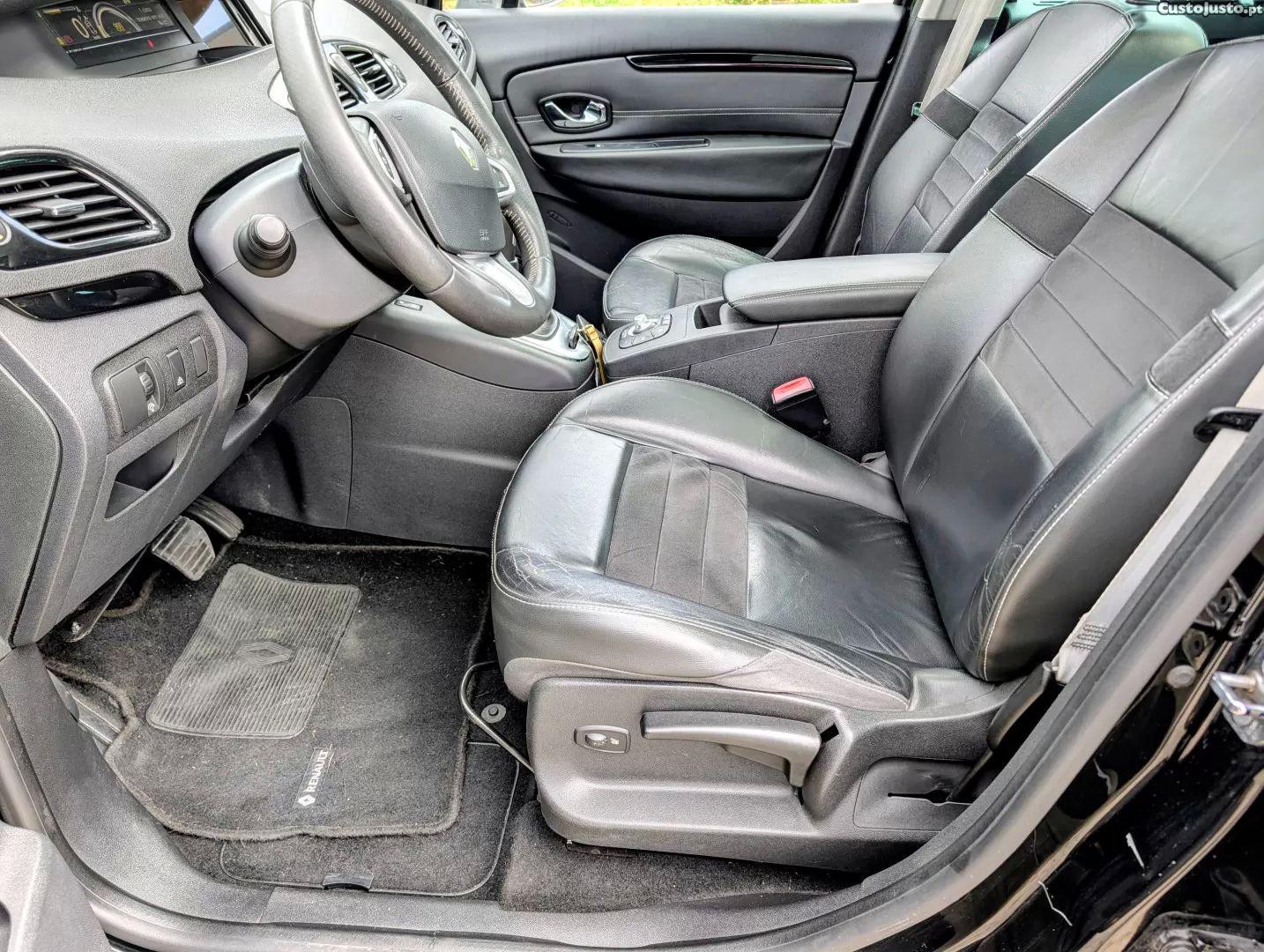 Renault Grand Scénic 1.5 dci bose edition 7l edc — fotografia 10