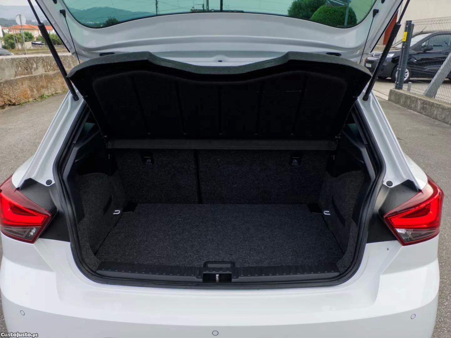 SEAT Ibiza 1.0 tsi fr — fotografia 13