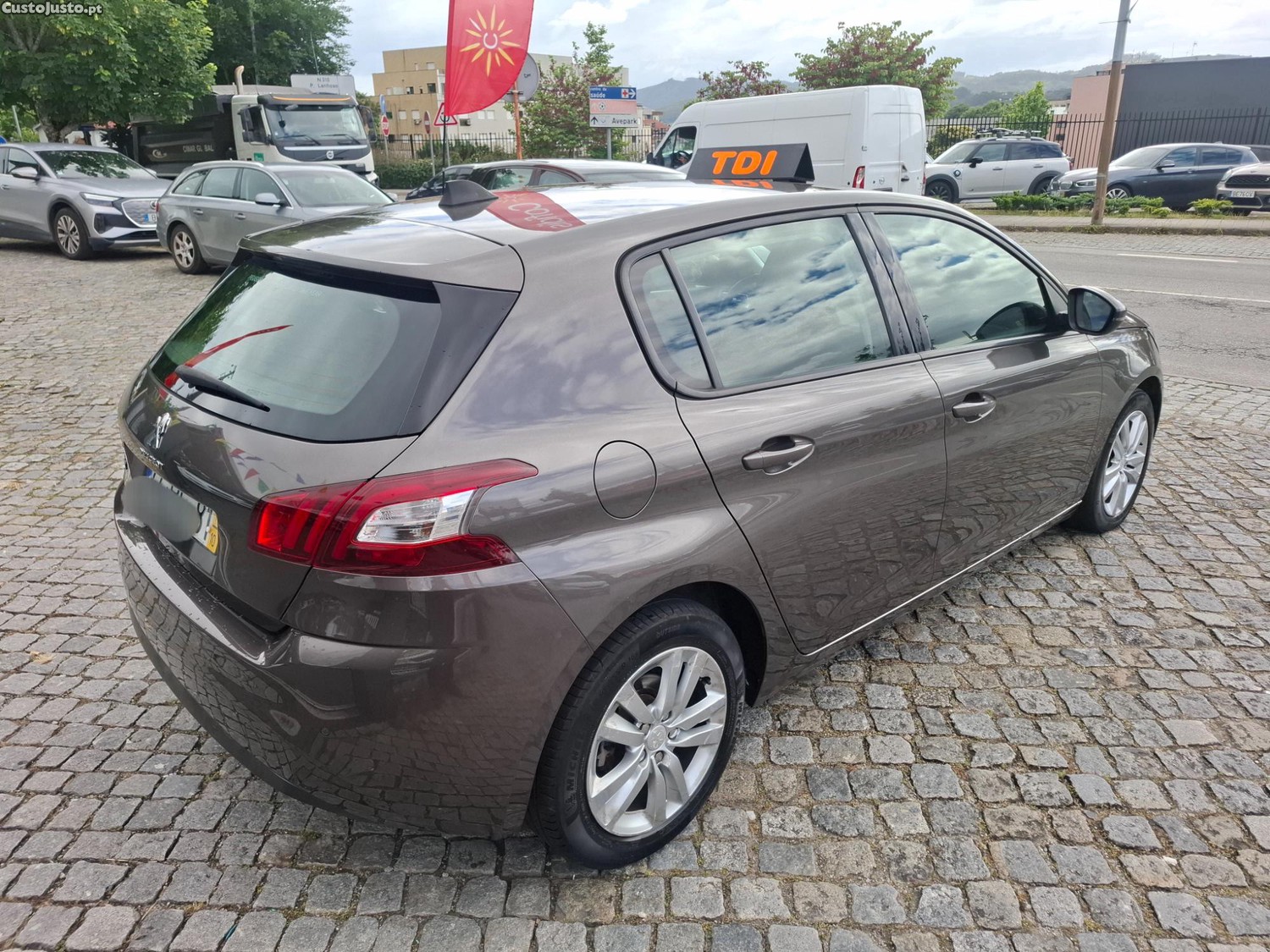Peugeot 308 1.6 HDI 110CVACCESSE NACIONAL — fotografia 4