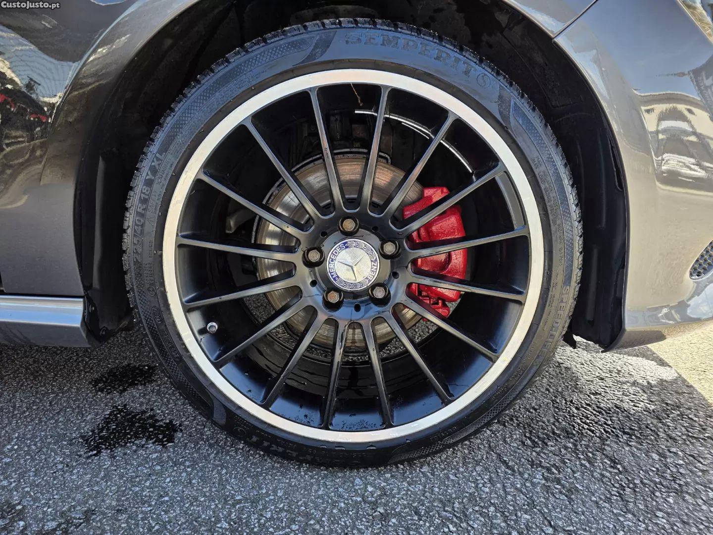 Mercedes-Benz CLA 180 D — fotografia 14