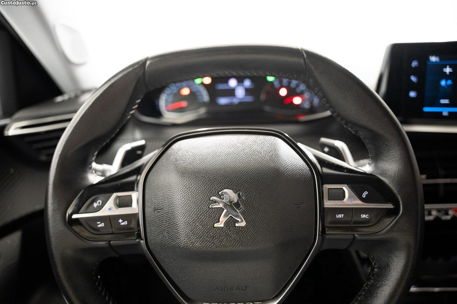 Peugeot 2008 1.5 BlueHDi Allure EAT8 — fotografia 7