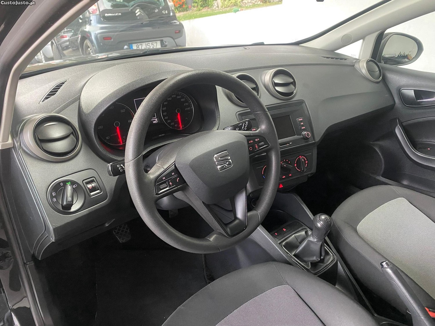 SEAT Ibiza 1.4 TDi Style — fotografia 3