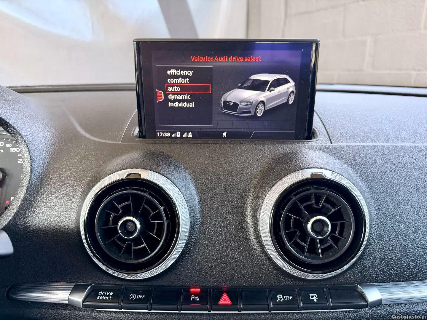 Audi A3 2.0 tdi s tronic s line sport pack — fotografia 17