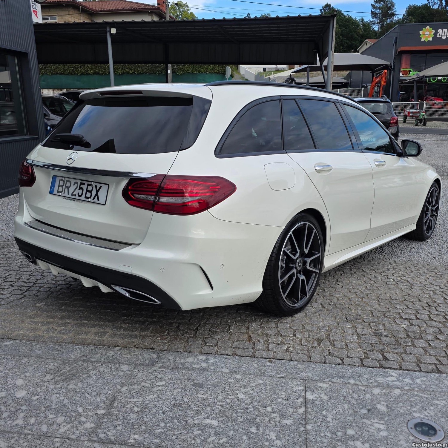 Mercedes-Benz C 220 d AMG Line - 19 foto 2
