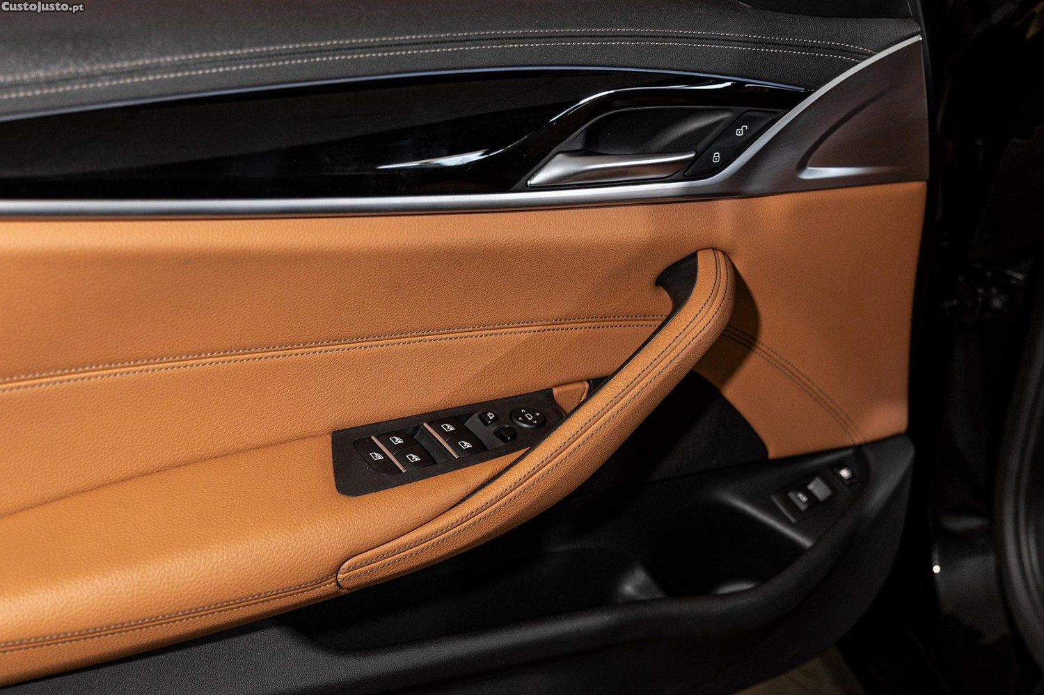 BMW 520 e Line Luxury — fotografia 8
