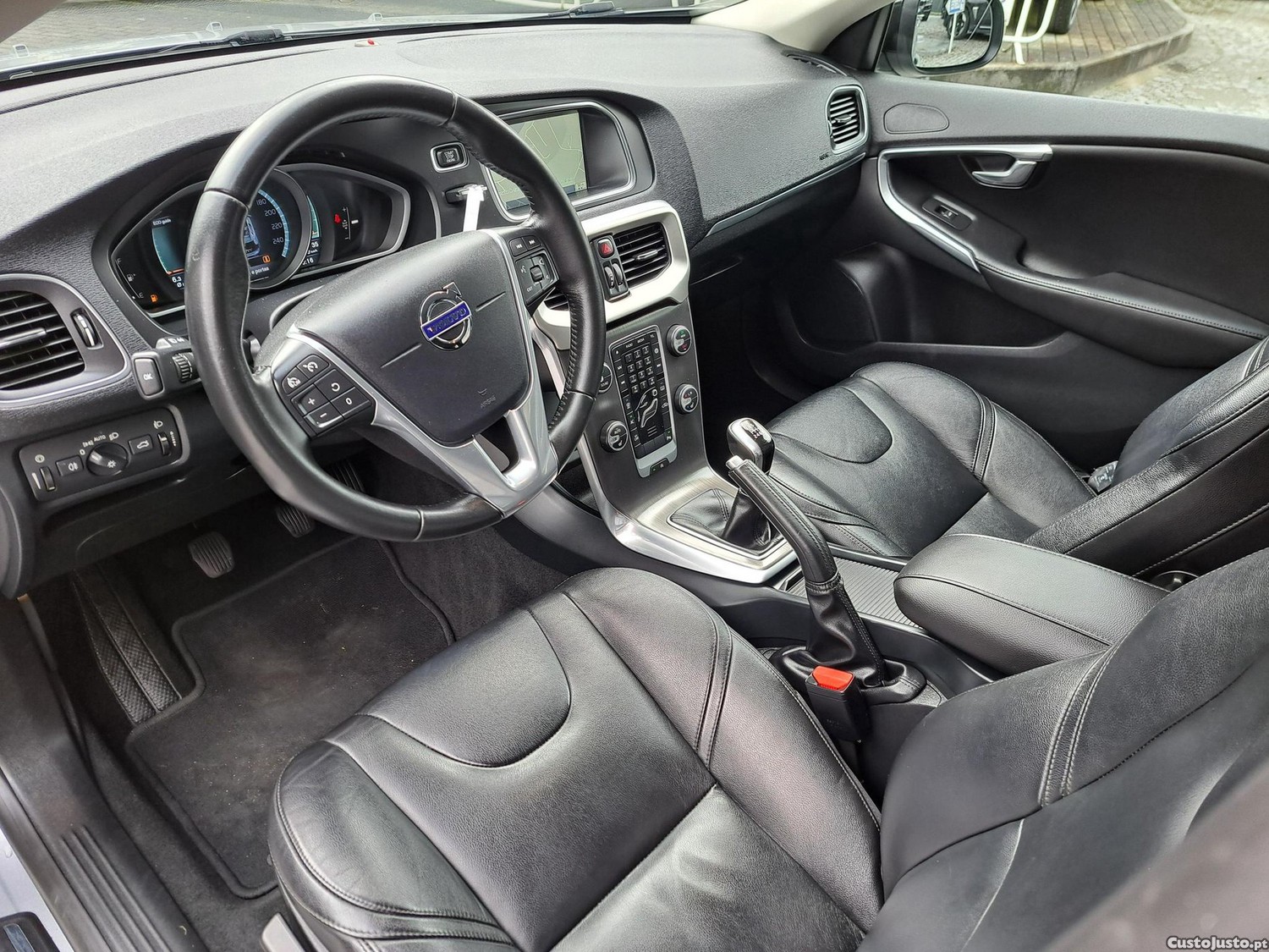 Volvo V40 2.0 D2 Momentum - 15 — photo 5