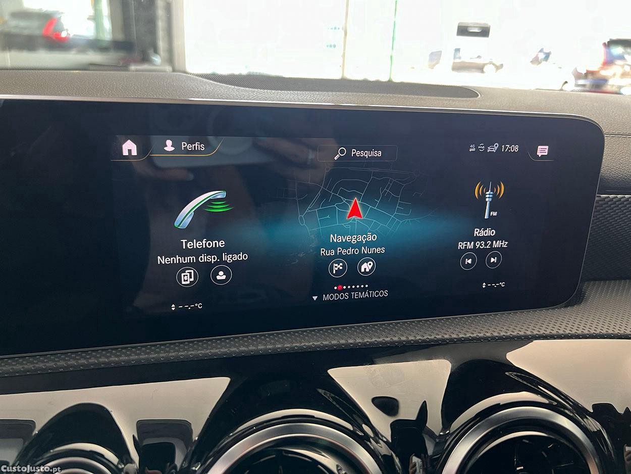 Mercedes-Benz CLA 180 d Business Solutions — fotografia 13